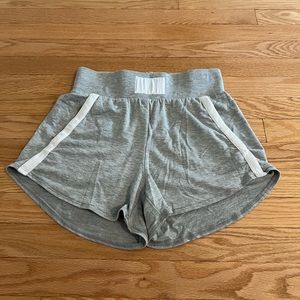 Heroine Sport Gray White Shorts Small